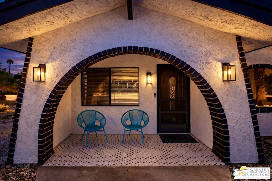 2493 East Powell Road Palm Springs, CA 92262 - Photo 33 of 43 a view of entryway with a front door