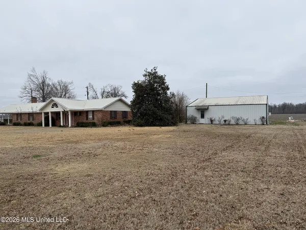 $225,000 | 1488 Spanish Fort Road, Holly Bluff, MS 39088