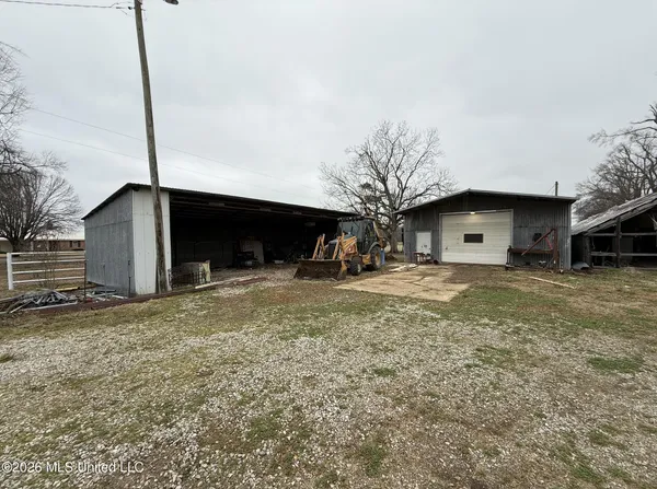 $225,000 | 1488 Spanish Fort Road, Holly Bluff, MS 39088