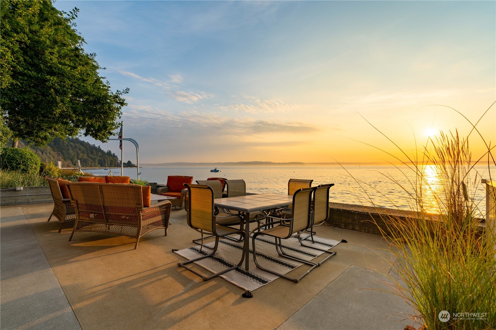 7127 Beach Drive Southwest Seattle, WA 98136 - Photo 4 of 33 a view of a terrace with furniture