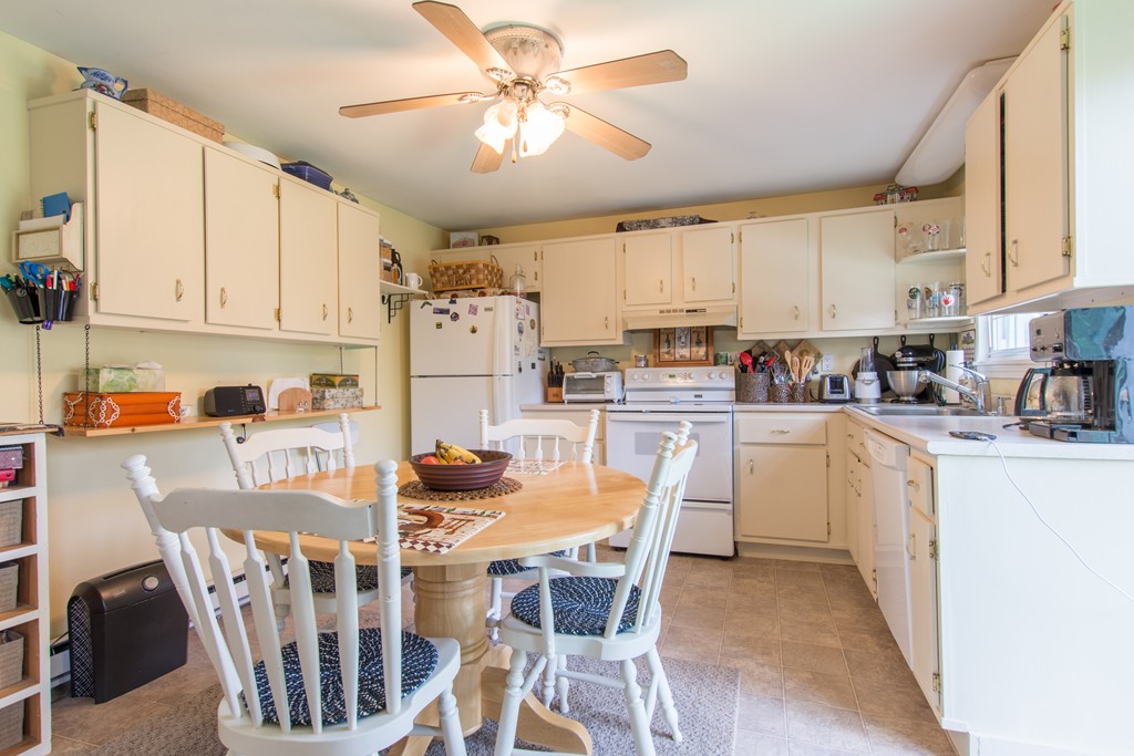 134 Old Ferry Road, Unit M Haverhill, MA 01830 - Photo 5 of 21 Gallery Image 5