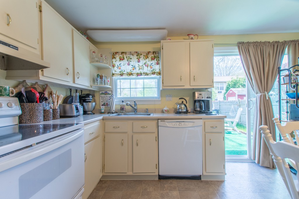 134 Old Ferry Road, Unit M Haverhill, MA 01830 - Photo 8 of 21 Gallery Image 8