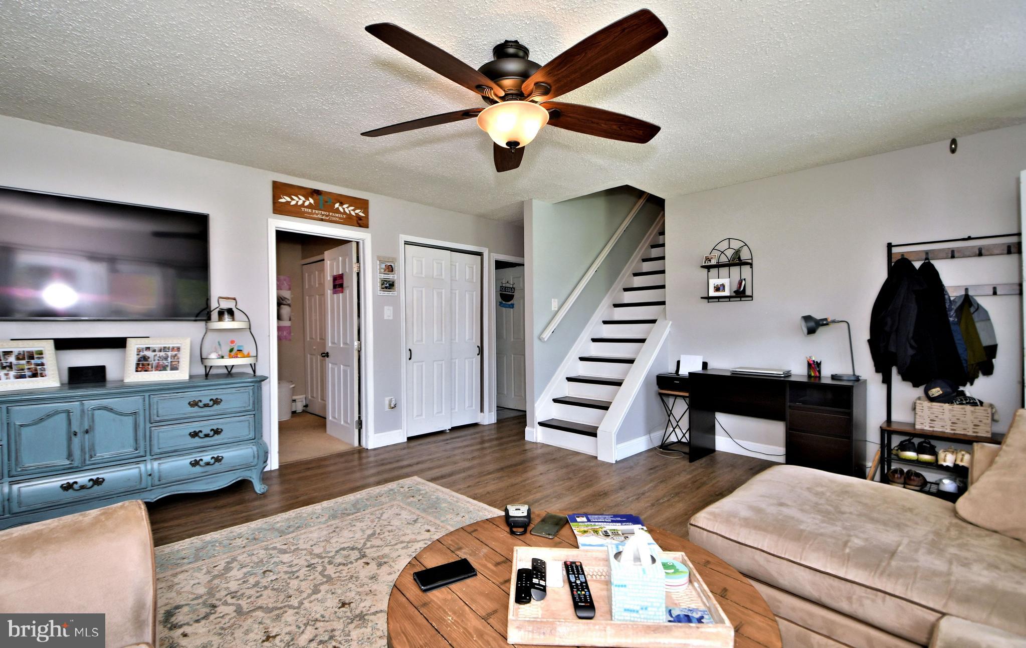 2860 Nautilus Road Philadelphia, PA 19154 - Photo 4 of 46 Gallery Image 4
