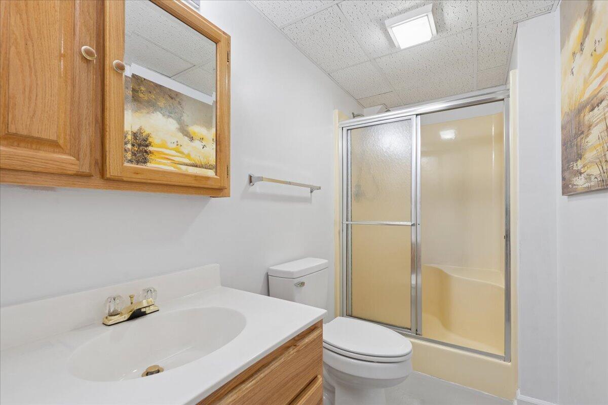 218 North Branch Road Bedford, VA 24523 - Photo 40 of 58 Lower level bathroom
