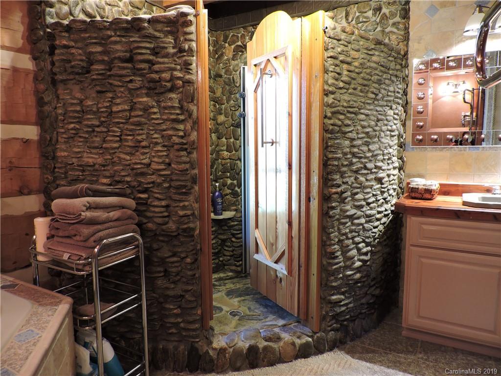 237 Murdock Road Bakersville, NC 28705 - Photo 22 of 45 Gallery Image 22