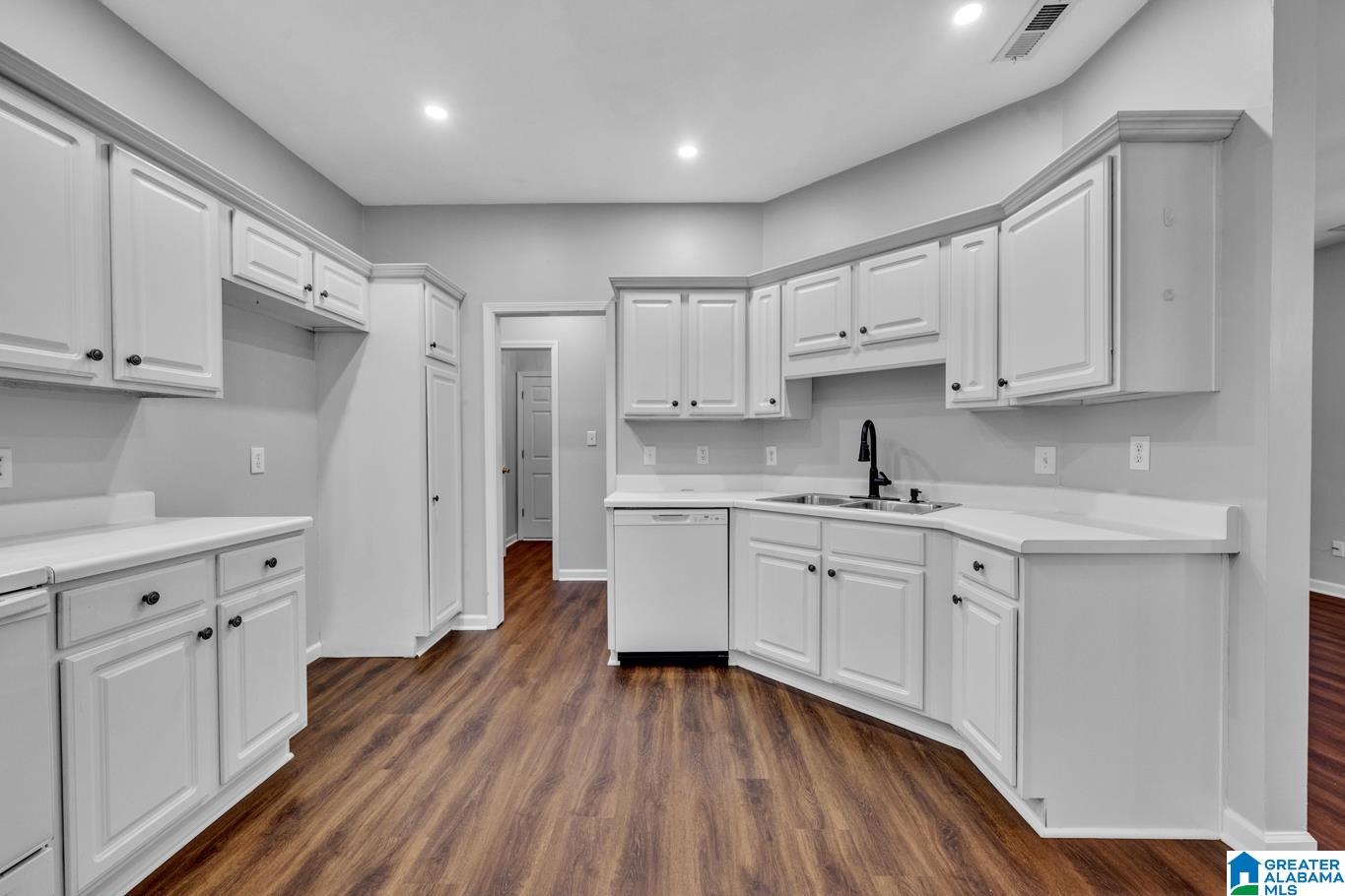 4417 Ridgeland Drive Gardendale, AL 35071 - Photo 11 of 22