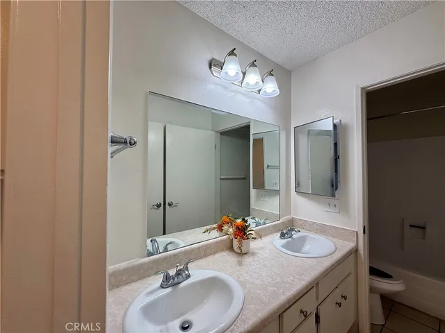 $2,350 | 6082 Fullerton Avenue, Unit 4, Buena Park, CA 90621