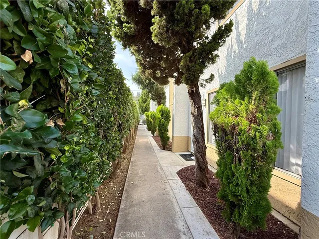 $2,350 | 6082 Fullerton Avenue, Unit 4, Buena Park, CA 90621