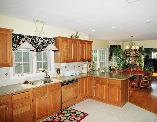 13 Colella Farm Road Hopkinton, MA 01748 - Photo 7 of 26 Gallery Image 7