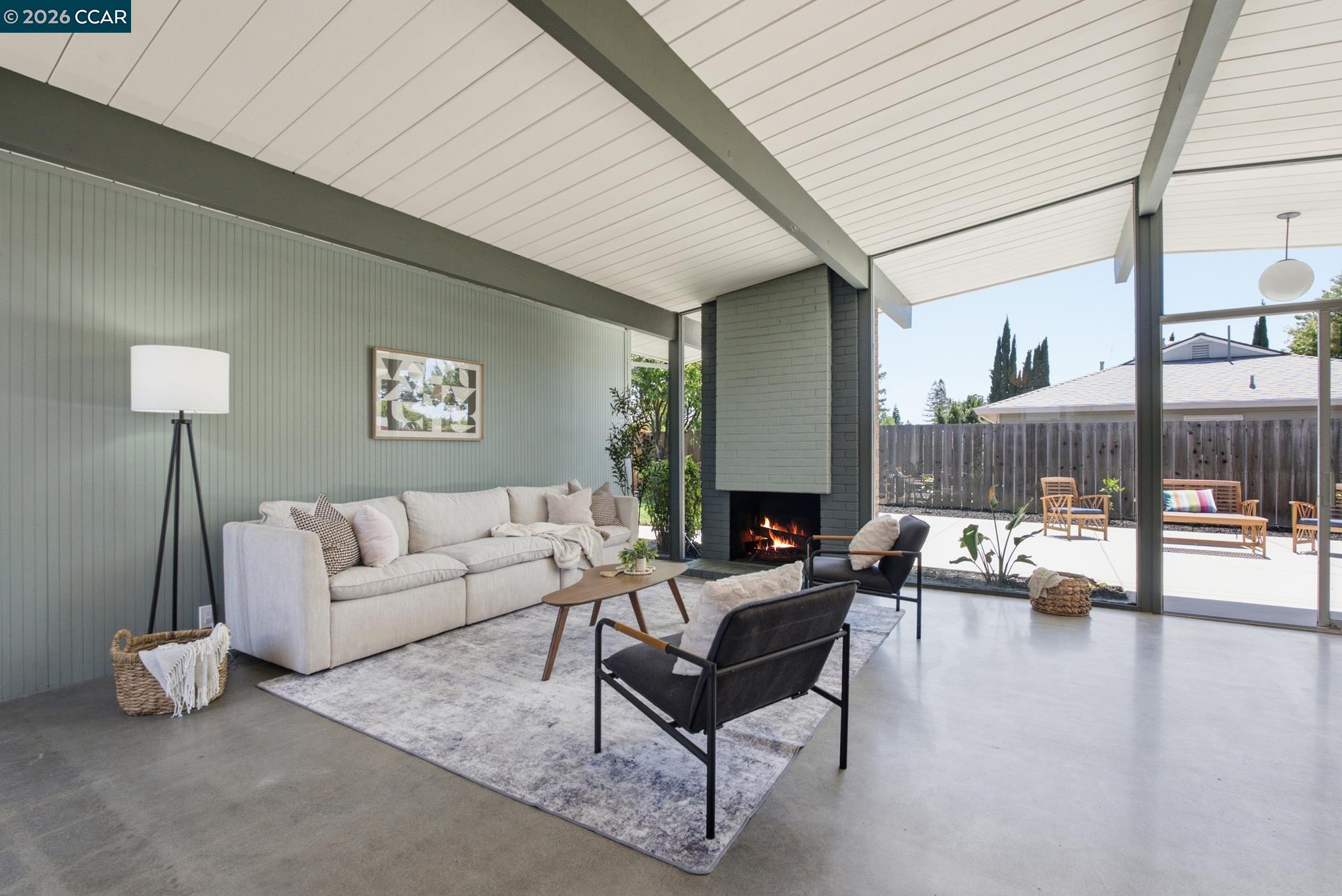 3998 Salem Street Concord, CA 94521 - Photo 7 of 44
