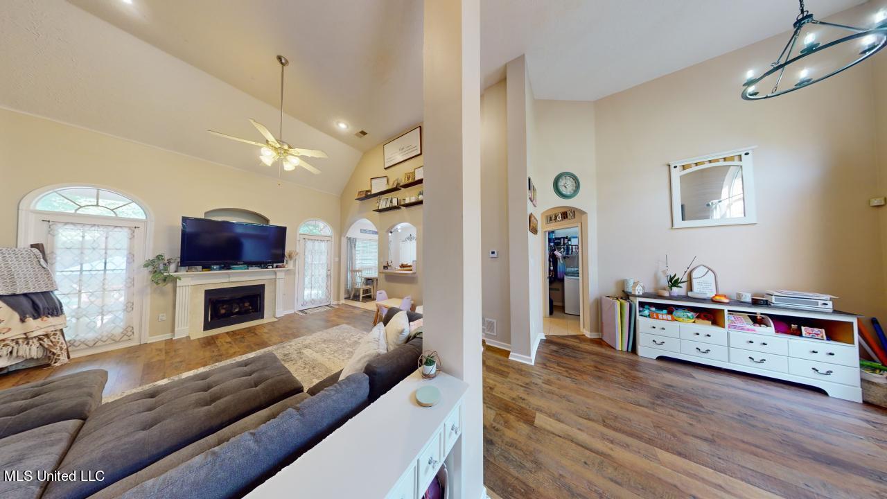 88 Timber Ridge Drive Byhalia, MS 38611 - Photo 10 of 24 88-Timber-09092024_151855