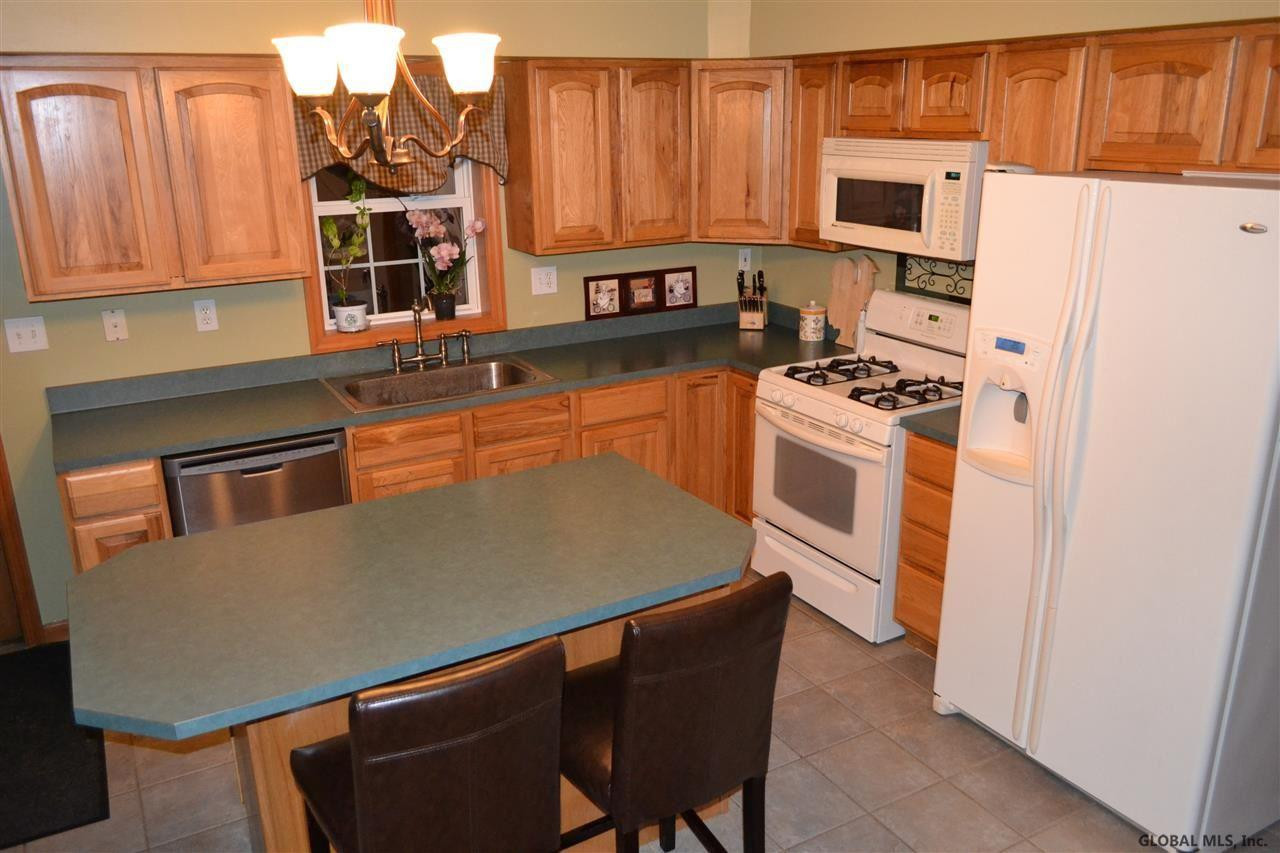 234 Sanders Road Amsterdam, NY 12010 - Photo 2 of 11 Photo 2