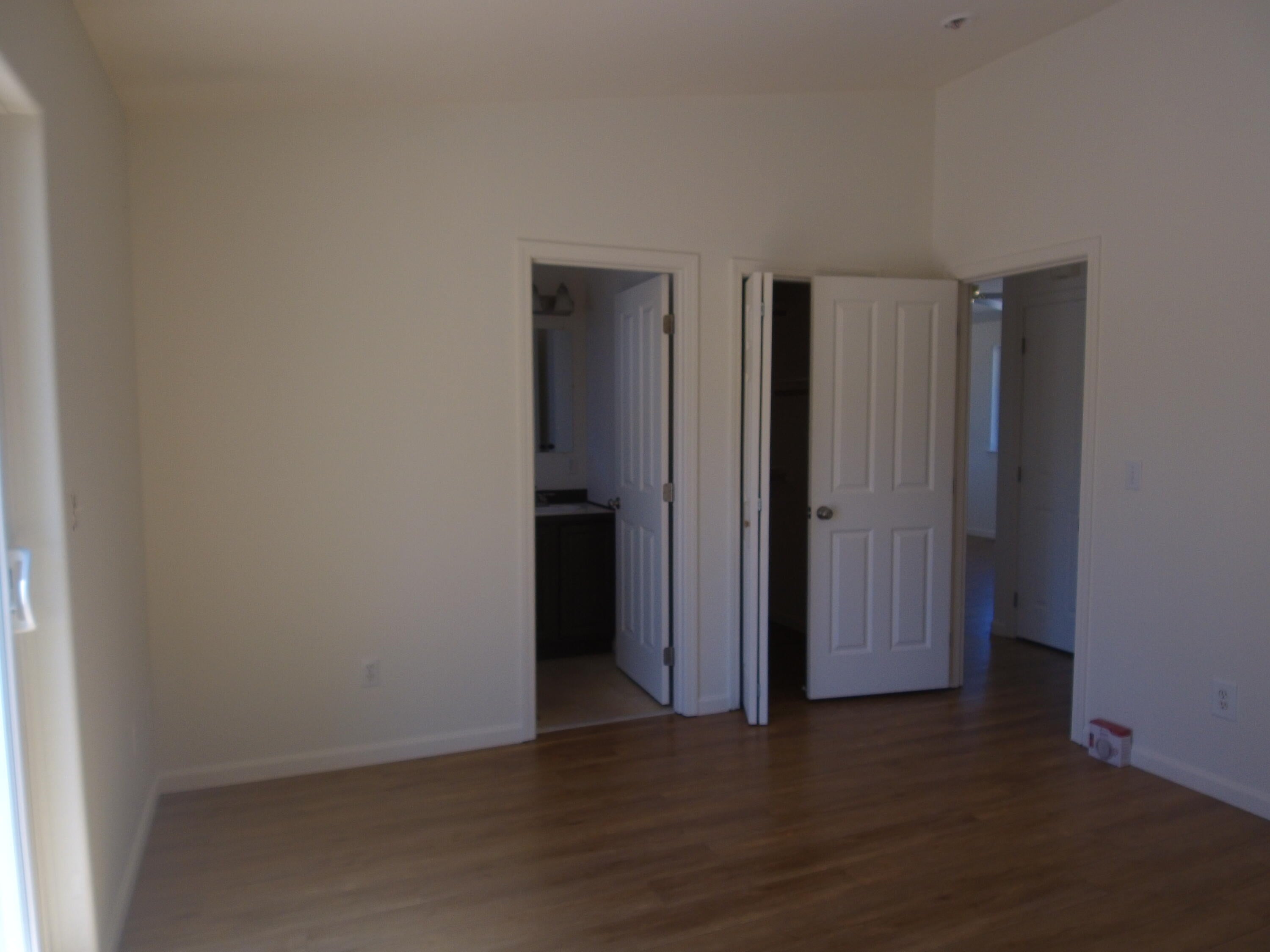 14923 Clover Creek Road Klamath Falls, OR 97601 - Photo 25 of 46 Primary bedroom