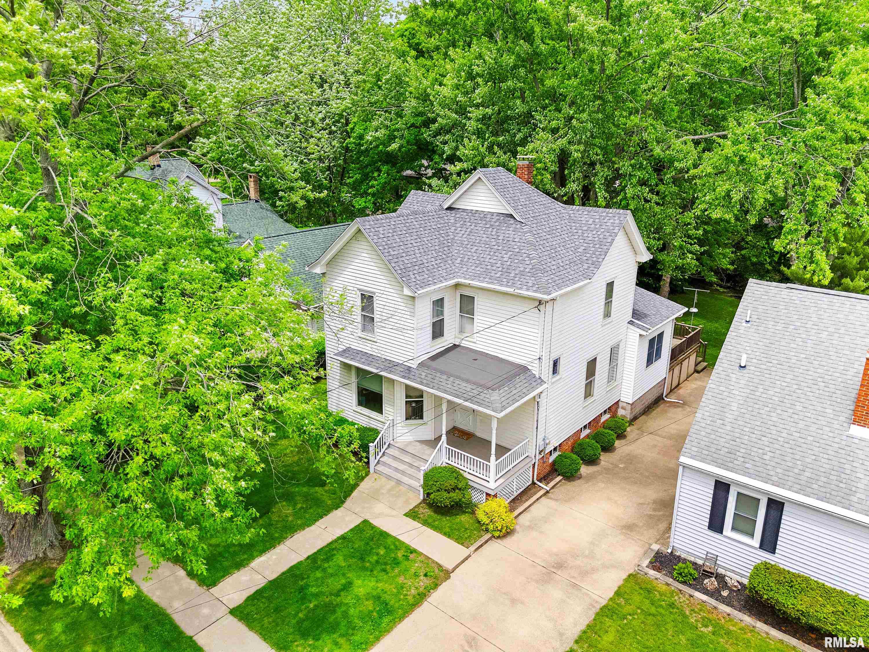 403 West Adams Street Washington, IL 61571 - Photo 5 of 43