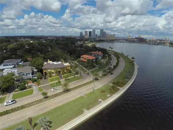 $350,000 | 3320 West Leroy Street, Tampa, FL 33607