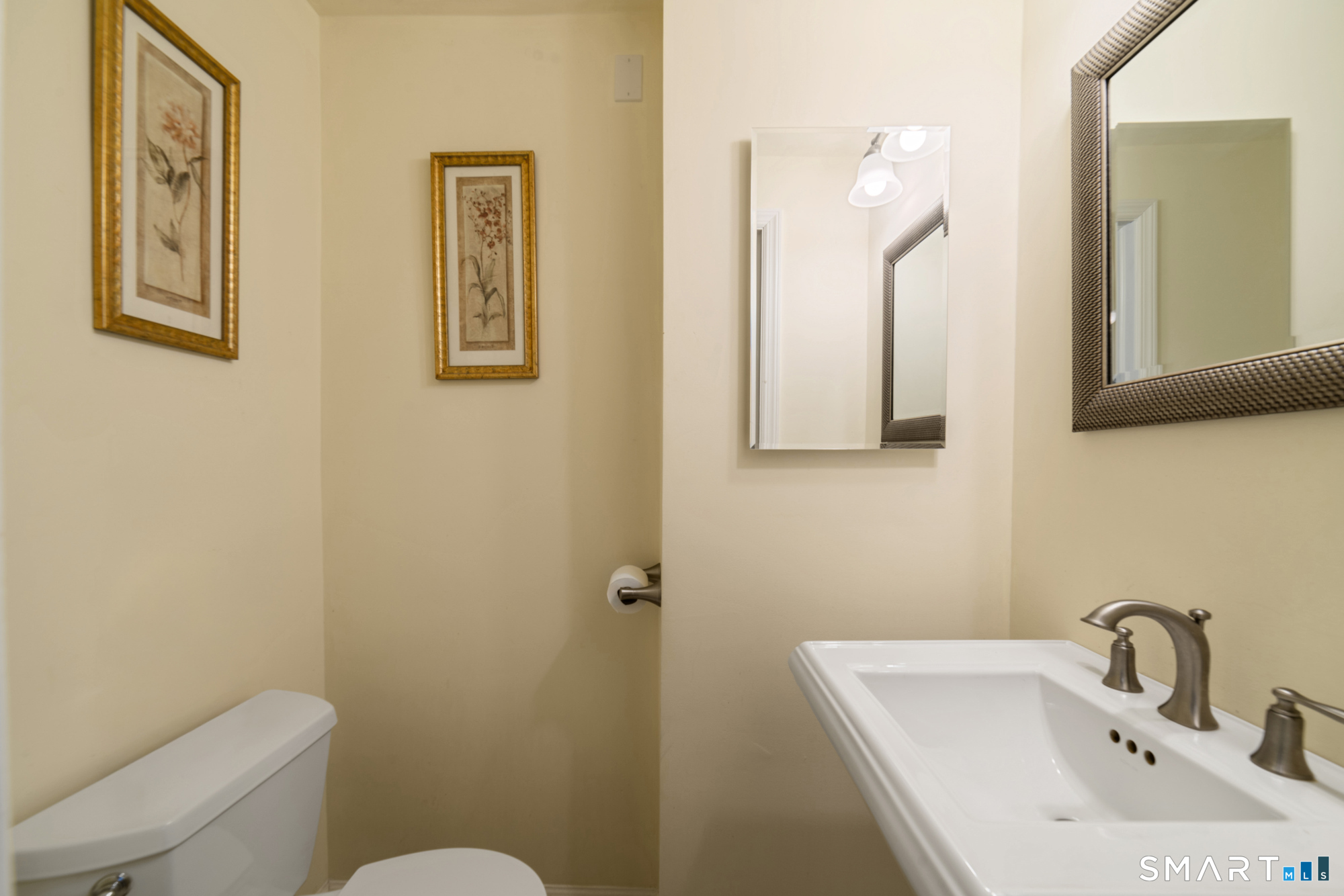 11 Whalley Road Trumbull, CT 06611 - Photo 16 of 30