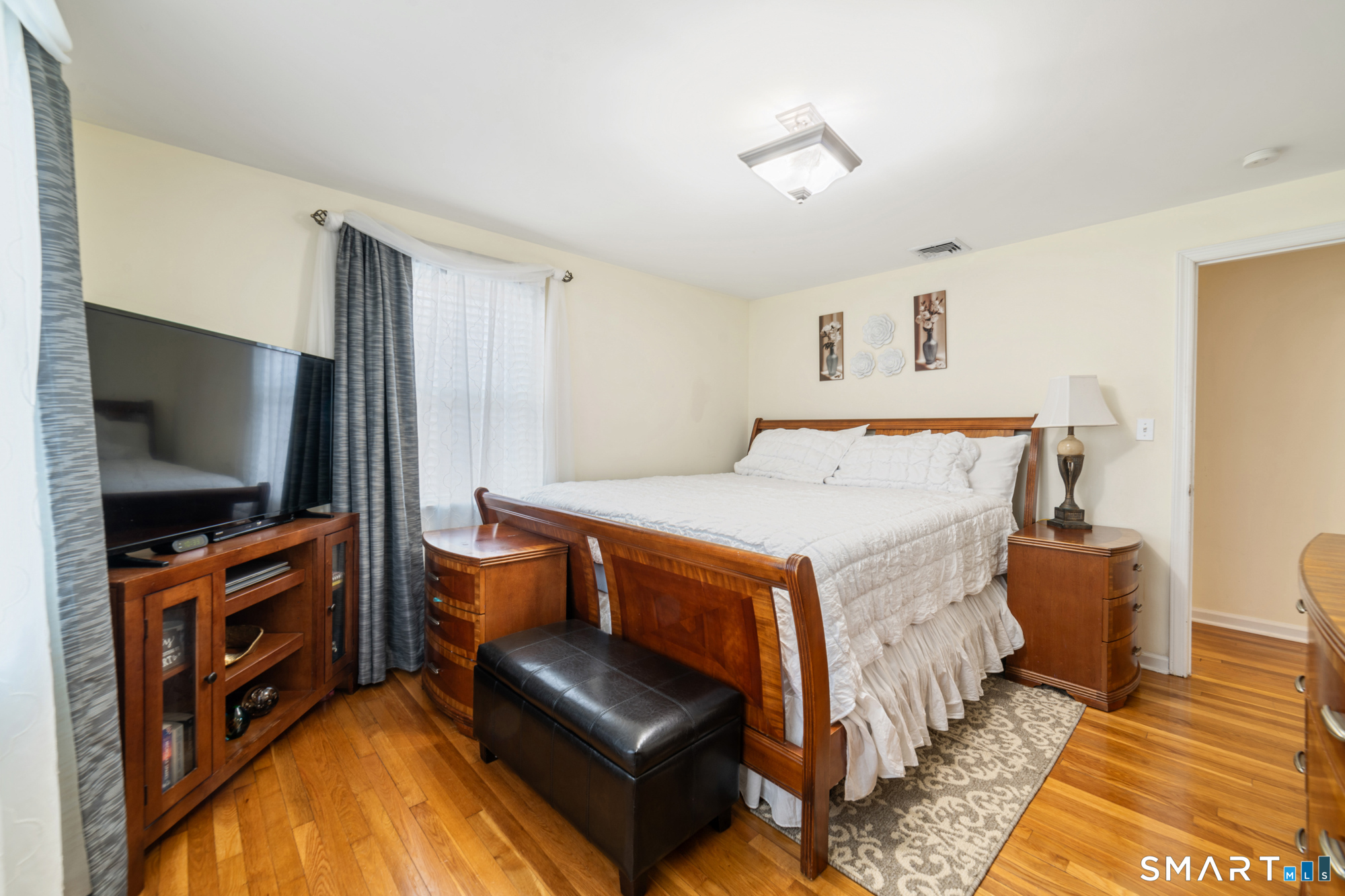 11 Whalley Road Trumbull, CT 06611 - Photo 18 of 30