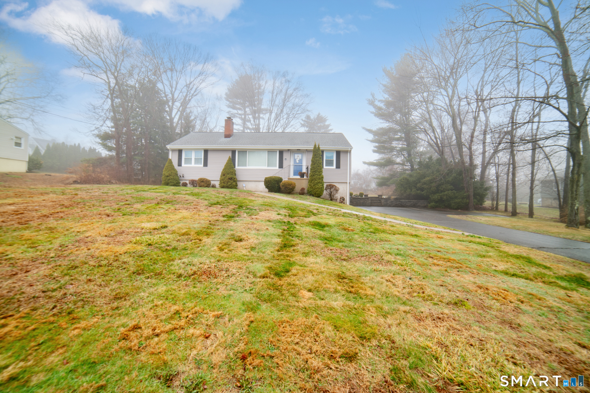 11 Whalley Road Trumbull, CT 06611 - Photo 2 of 30