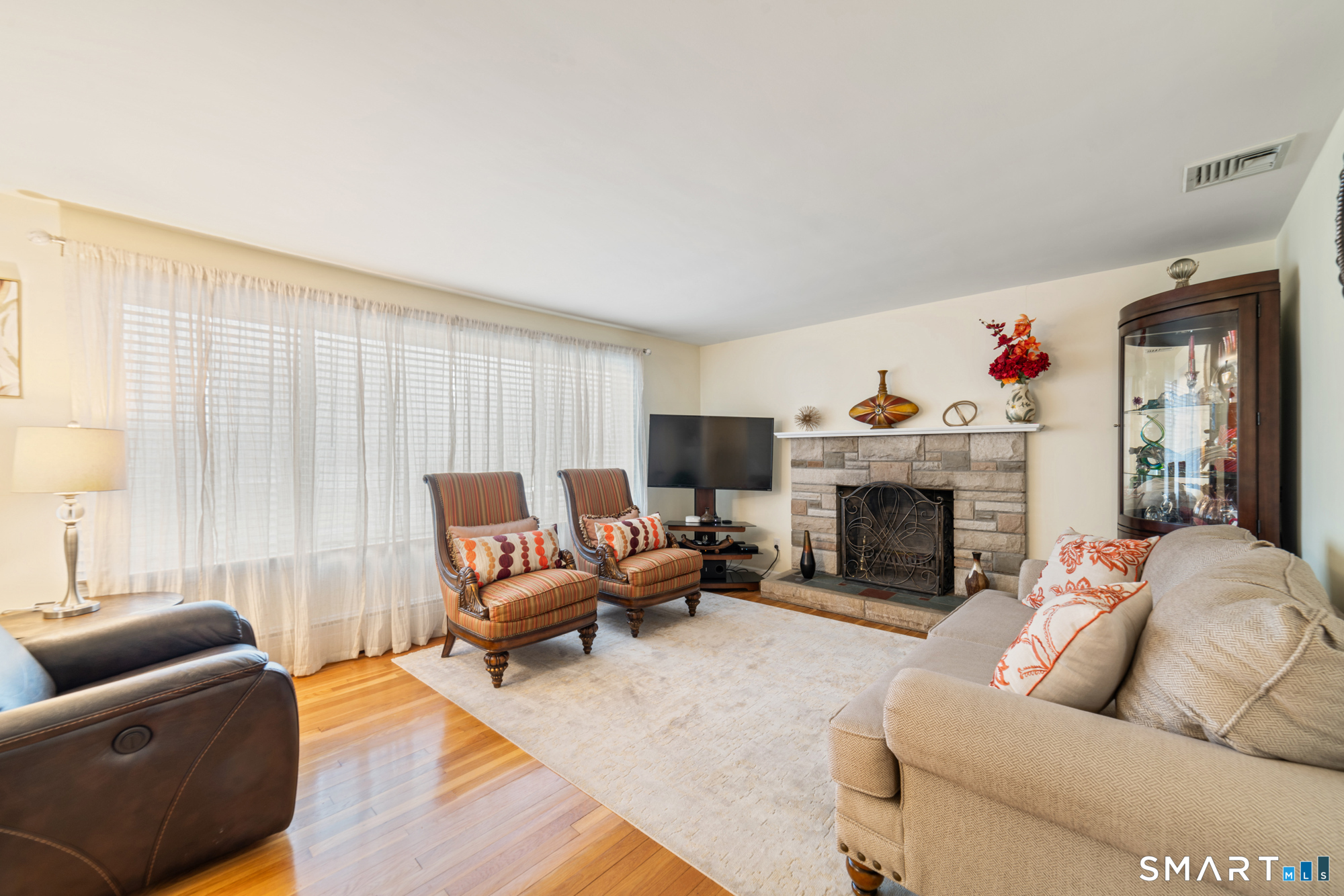 11 Whalley Road Trumbull, CT 06611 - Photo 10 of 30