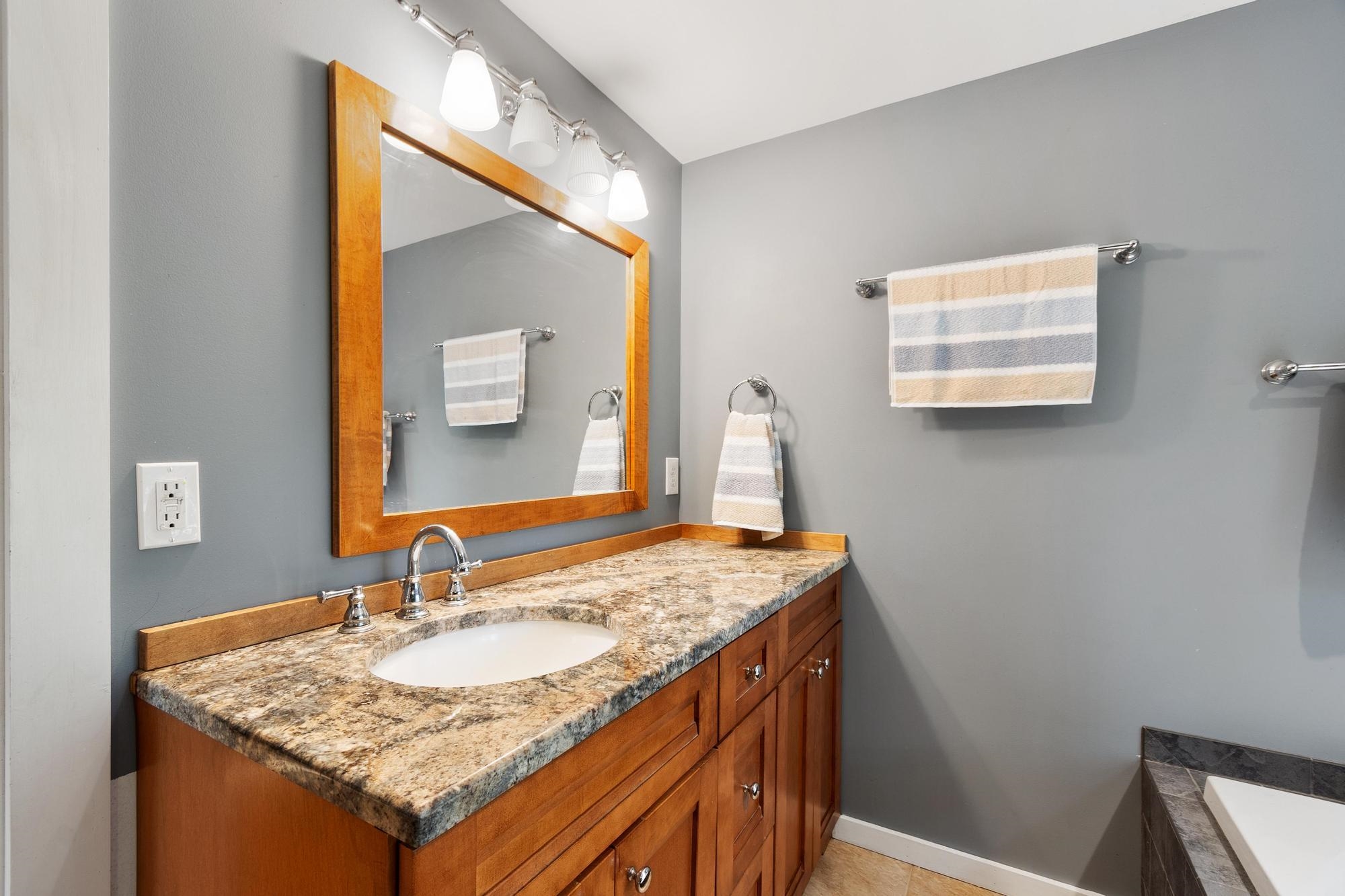 276 S Road Brentwood, NH 03833 - Photo 17 of 40 Gallery Image 17