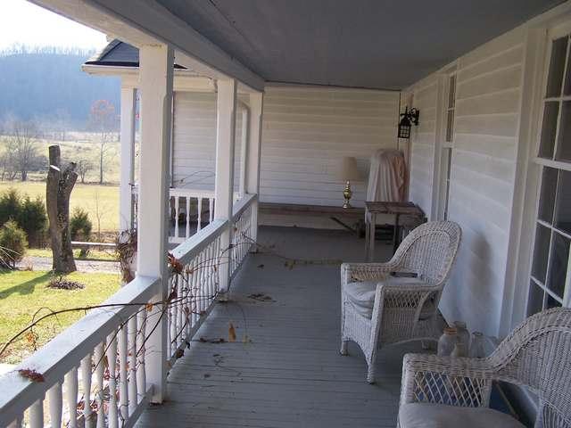 1 Rr Union, WV 24983 - Photo 5 of 22 Gracious Porch