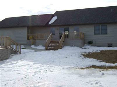 7833 Van Cleve Road Vassar, MI 48768 - Photo 8 of 11 20271694-7.JPG