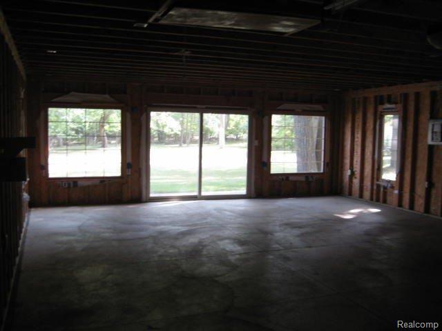 9155 Bellevue Road Grosse Ile, MI 48138 - Photo 15 of 16 back of garage.JPG