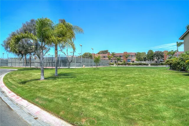 $4,950 | 7802 Bayport Drive, Unit 28, Huntington Beach, CA 92648