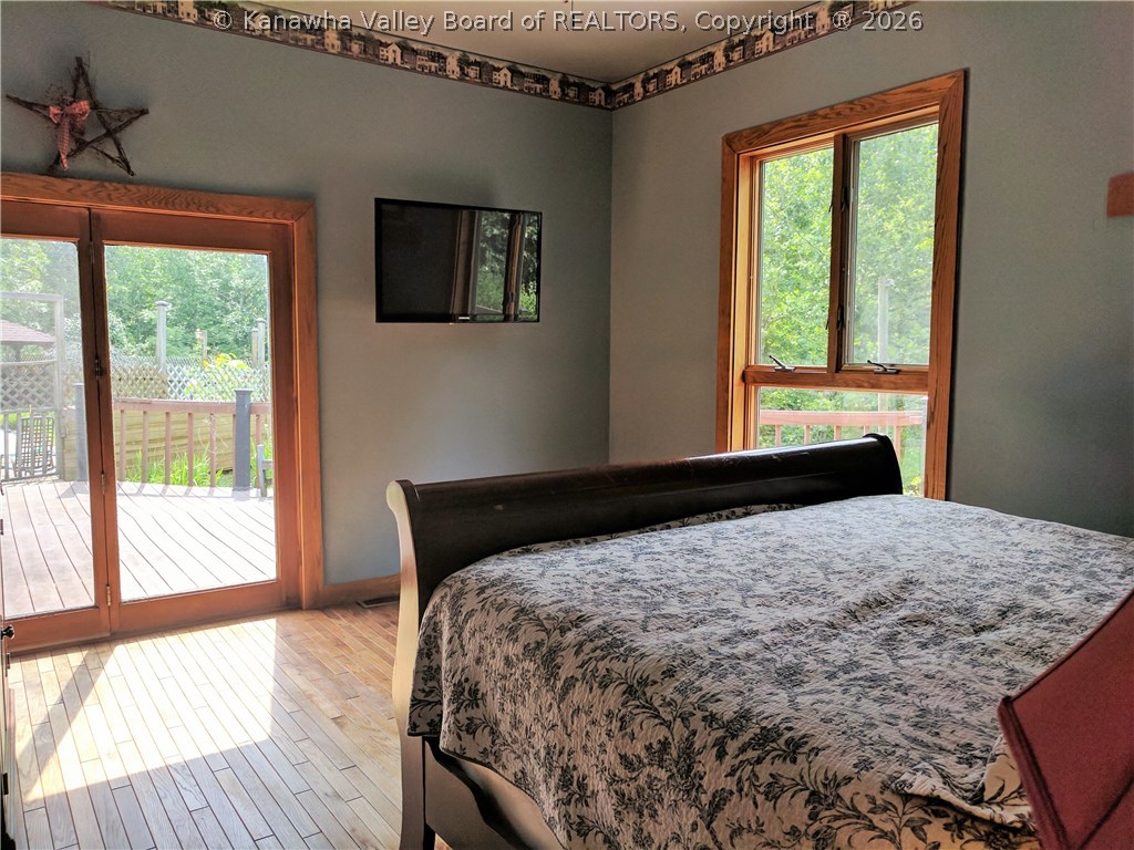 12193 Sandhill Road Point Pleasant, WV 25550 - Photo 16 of 29 Gallery Image 16