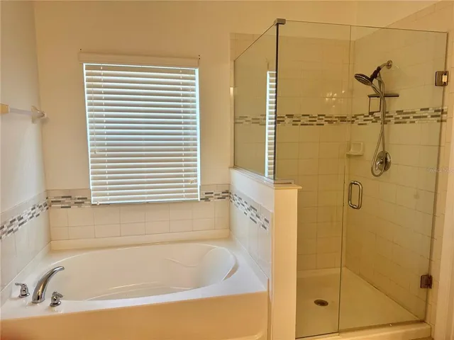 $2,300 | 122 Andalusia Loop, Davenport, FL 33837