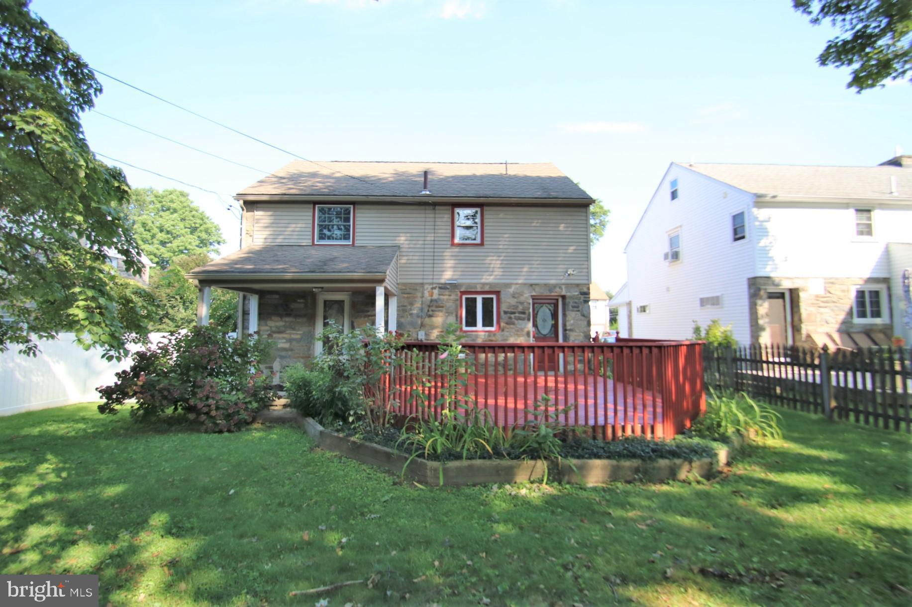485 Maplewood Road Springfield, PA 19064 - Photo 11 of 51 back yard view of house and deck