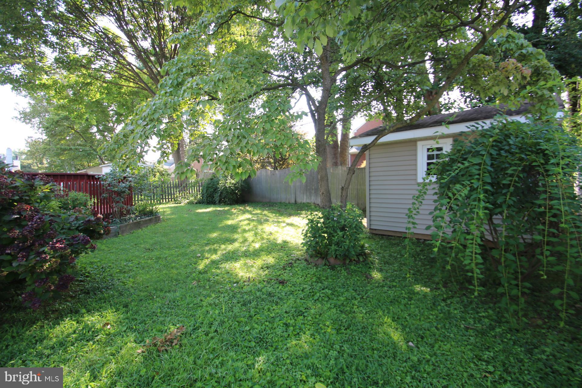 485 Maplewood Road Springfield, PA 19064 - Photo 13 of 51 back yard