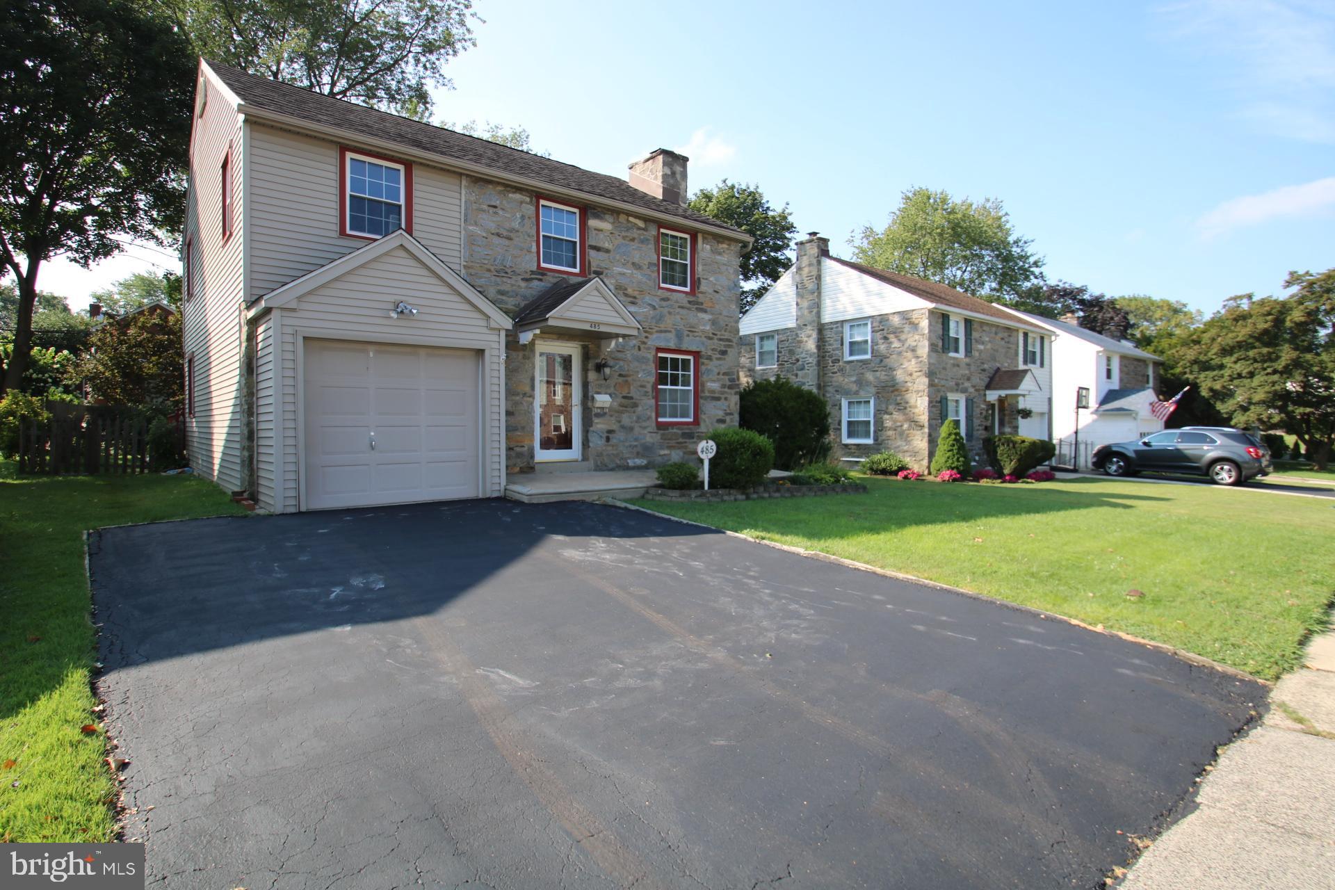 485 Maplewood Road Springfield, PA 19064 - Photo 6 of 51 expanded , recently blacktopped driveway