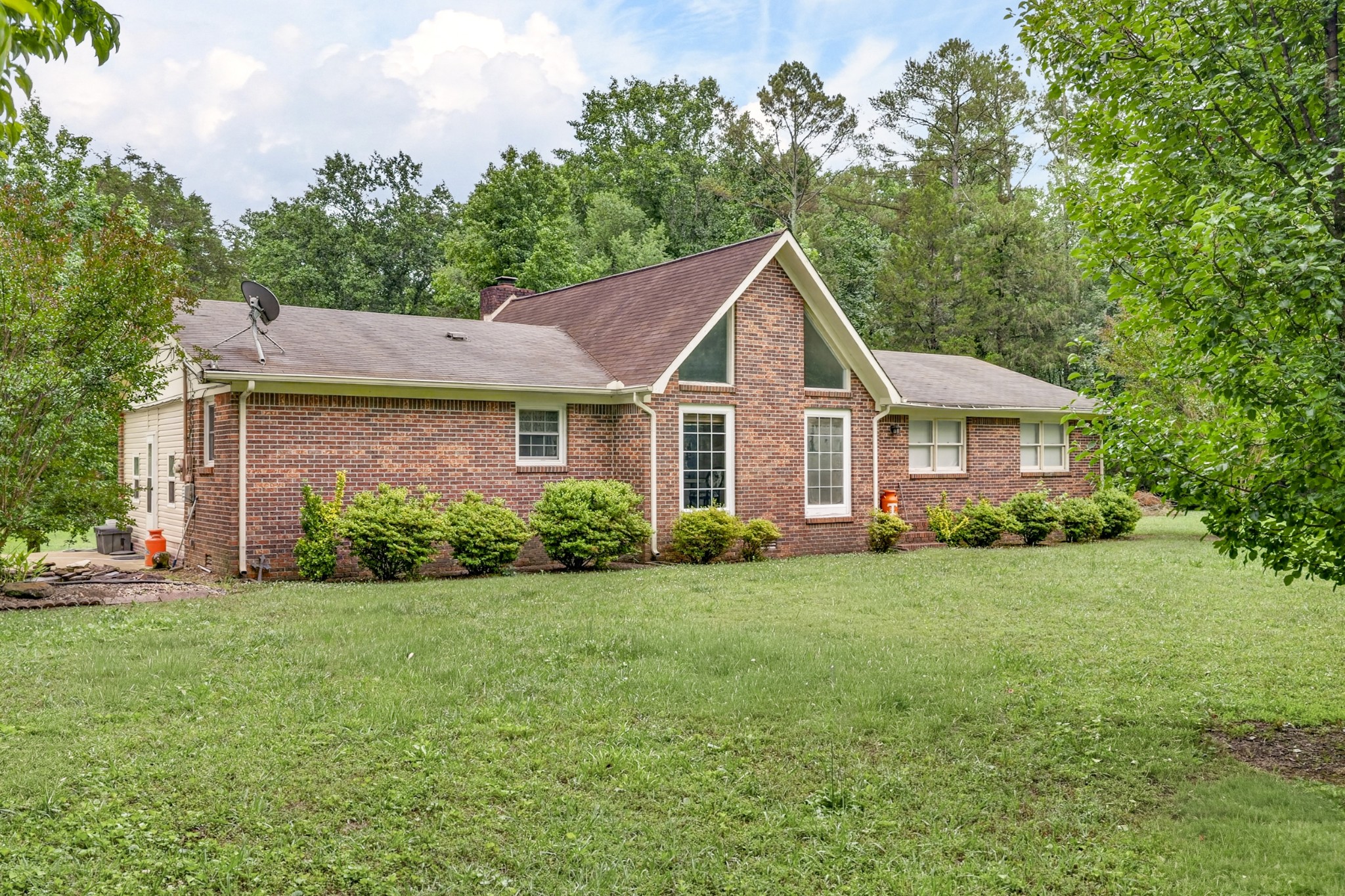 8 Sharpes Hollow Road Fayetteville, TN 37334 - Photo 2 of 41