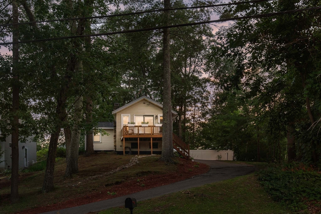 36 Elm Road Westford, MA 01886 - Photo 26 of 28