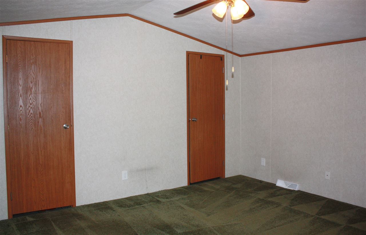 33 Wyndham Road Colchester, VT 05446 - Photo 13 of 30 Gallery Image 13