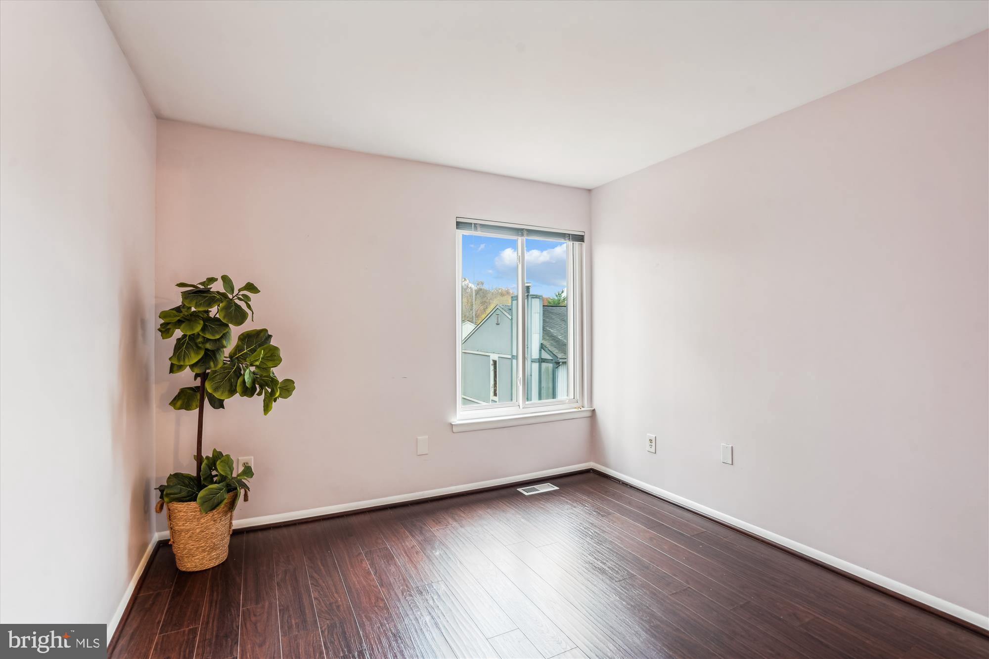 8711 Ridge Hollow Court Springfield, VA 22152 - Photo 26 of 42 Bedroom 3 is so cozy.