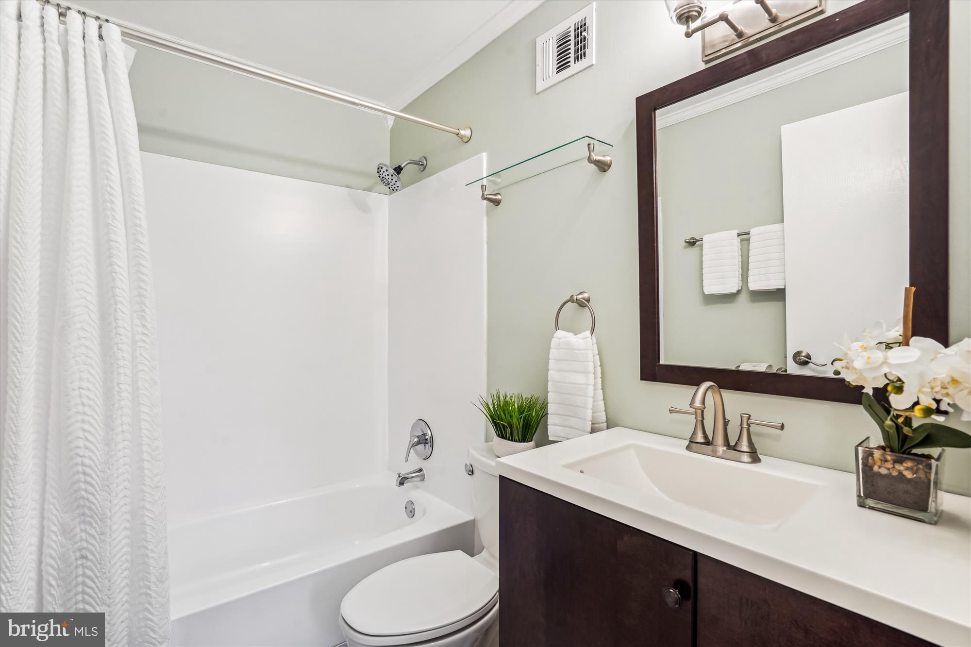 8711 Ridge Hollow Court Springfield, VA 22152 - Photo 28 of 42 Bath on Upper Level.