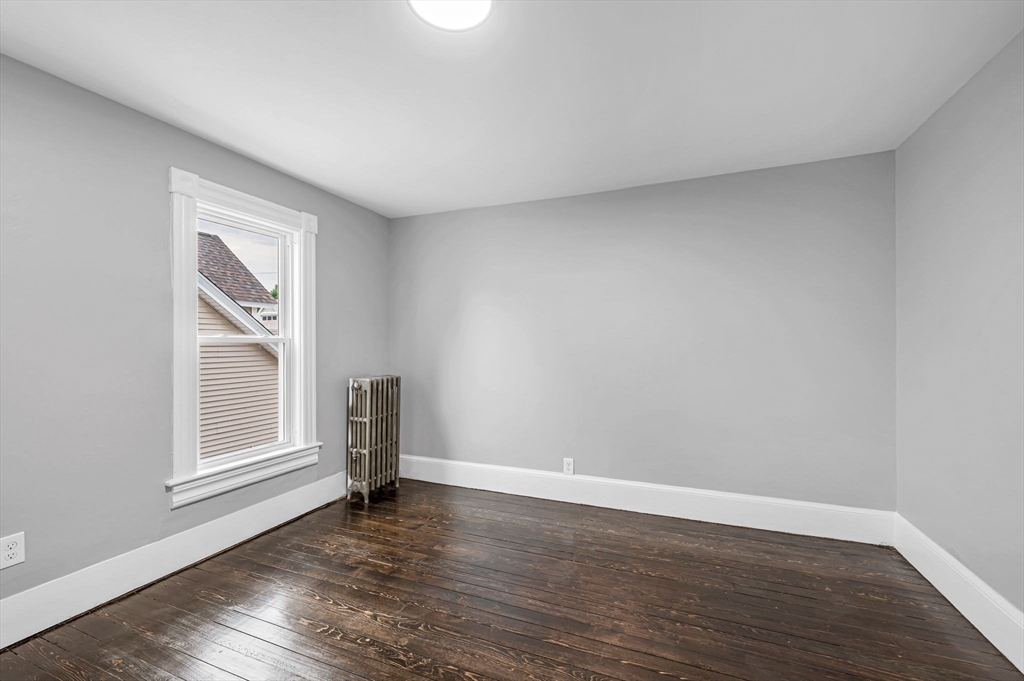 15 Myrtle Avenue Holyoke, MA 01040 - Photo 19 of 42