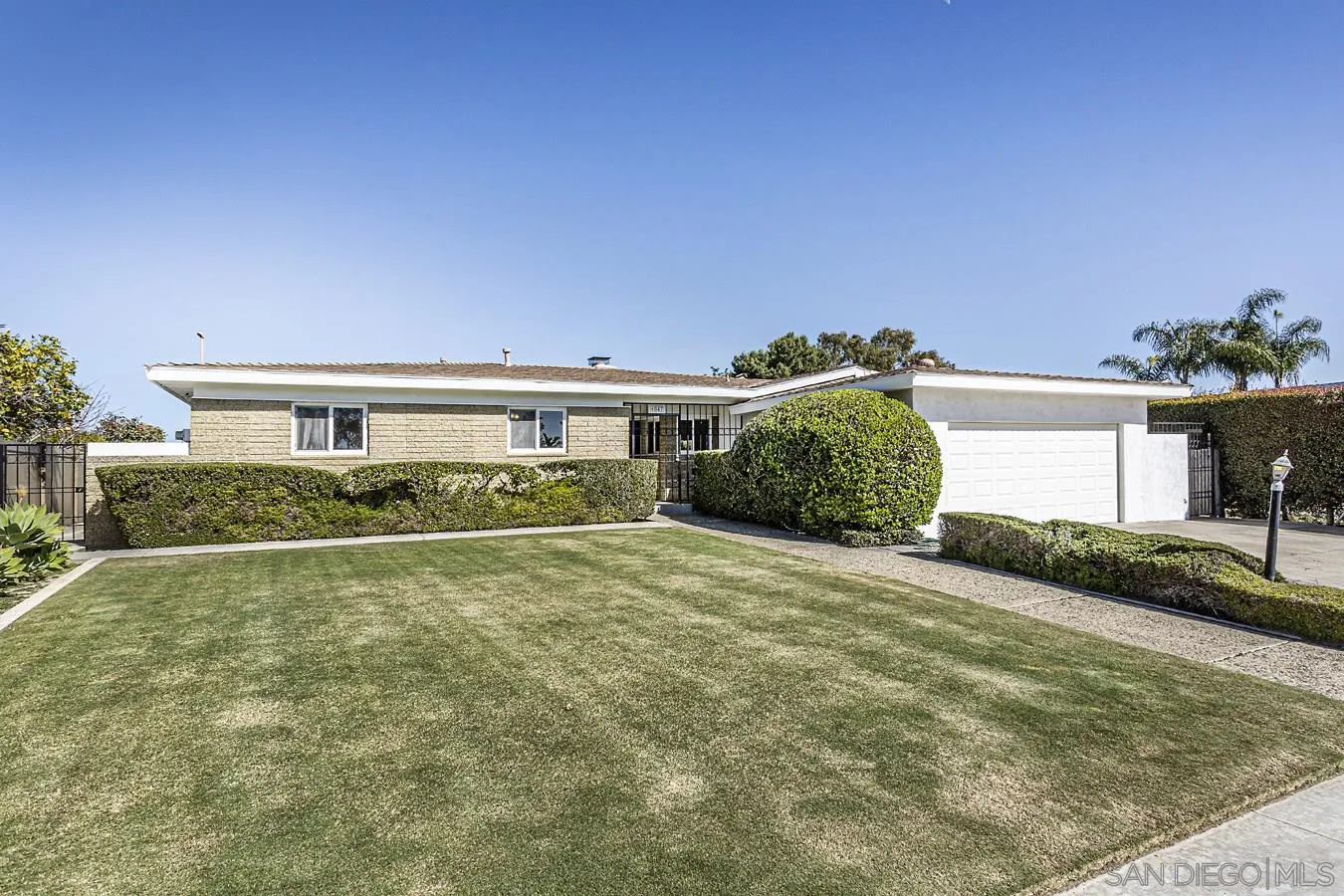 6047 Soledad Mountain Road La Jolla, CA 92037 - Photo 2 of 21 Gallery Image 2