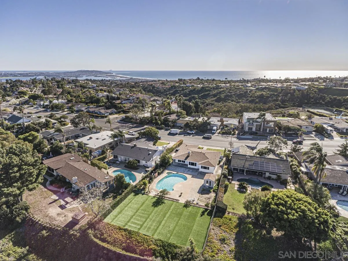 6047 Soledad Mountain Road La Jolla, CA 92037 - Photo 21 of 21 Gallery Image 21