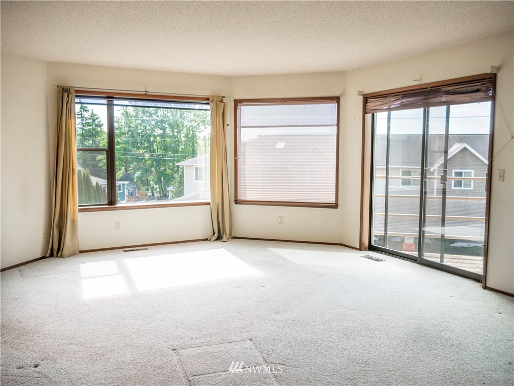 121 Front Street, Unit 14 Lynden, WA 98264 - Photo 4 of 24
