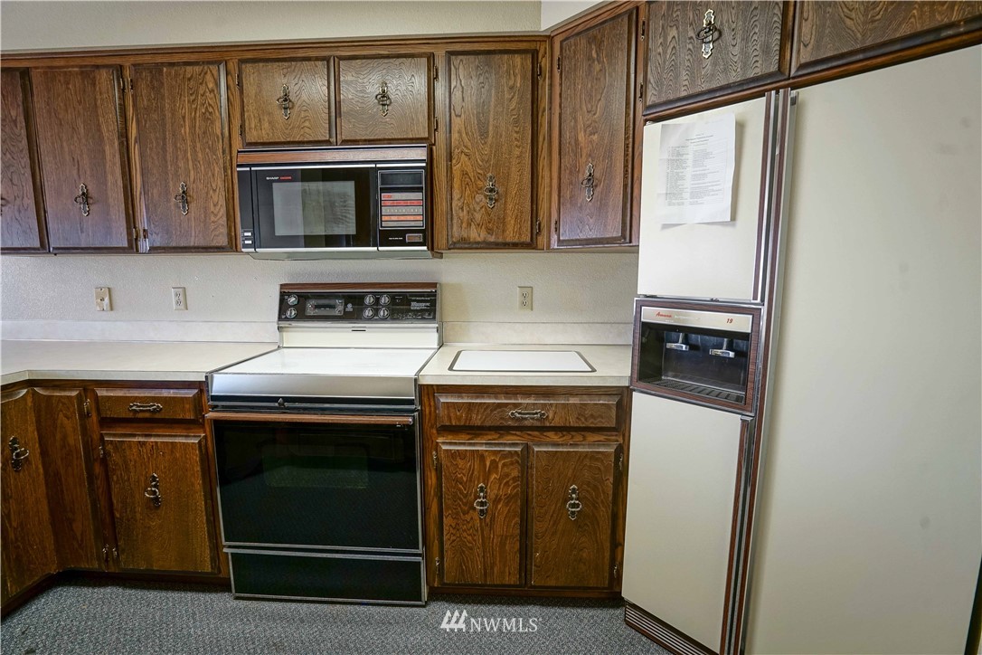 121 Front Street, Unit 14 Lynden, WA 98264 - Photo 10 of 24
