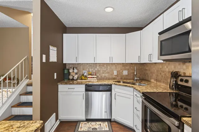 $239,900 | 16616 Franklin Trail Southeast, Prior Lake, MN 55372