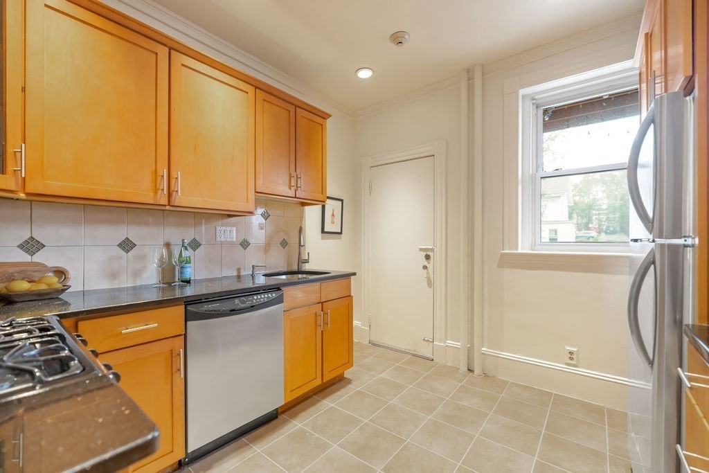 14 Radcliffe Road, Unit 1 Boston, MA 02134 - Photo 7 of 19