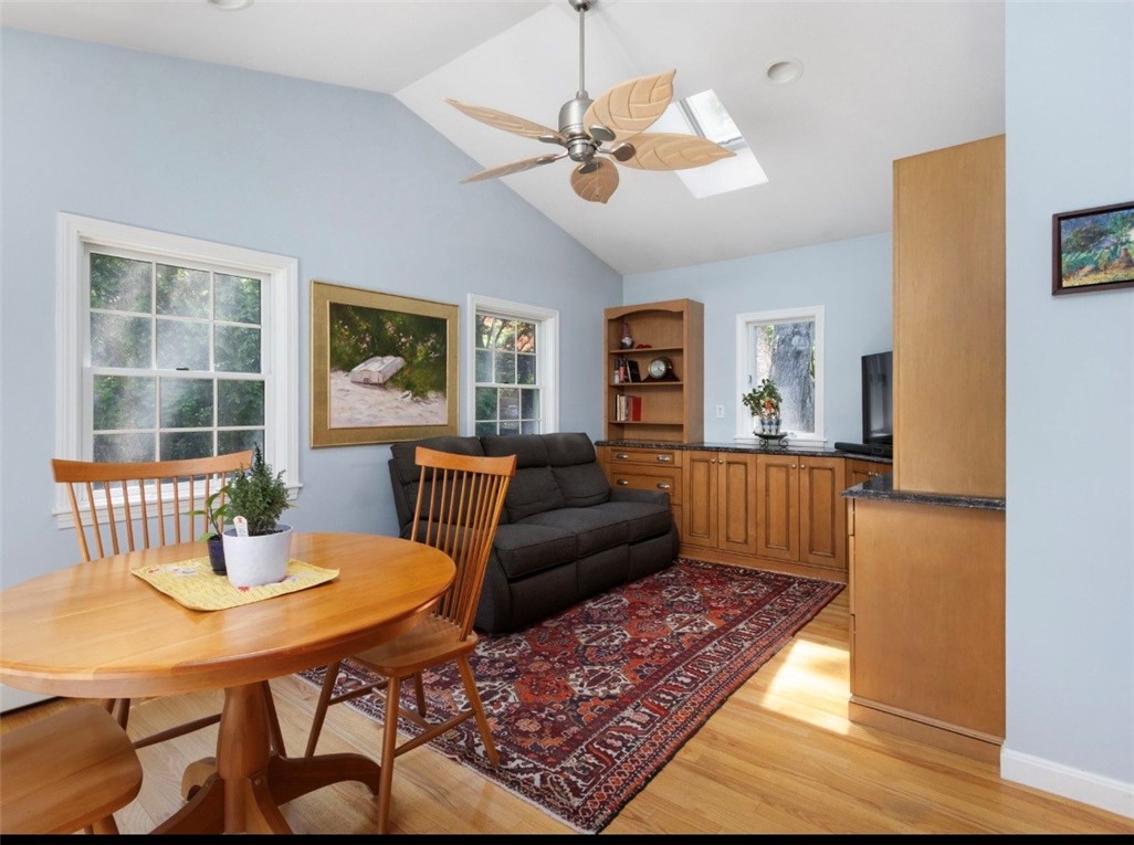 1 Pierce Court Barrington, RI 02806 - Photo 16 of 44