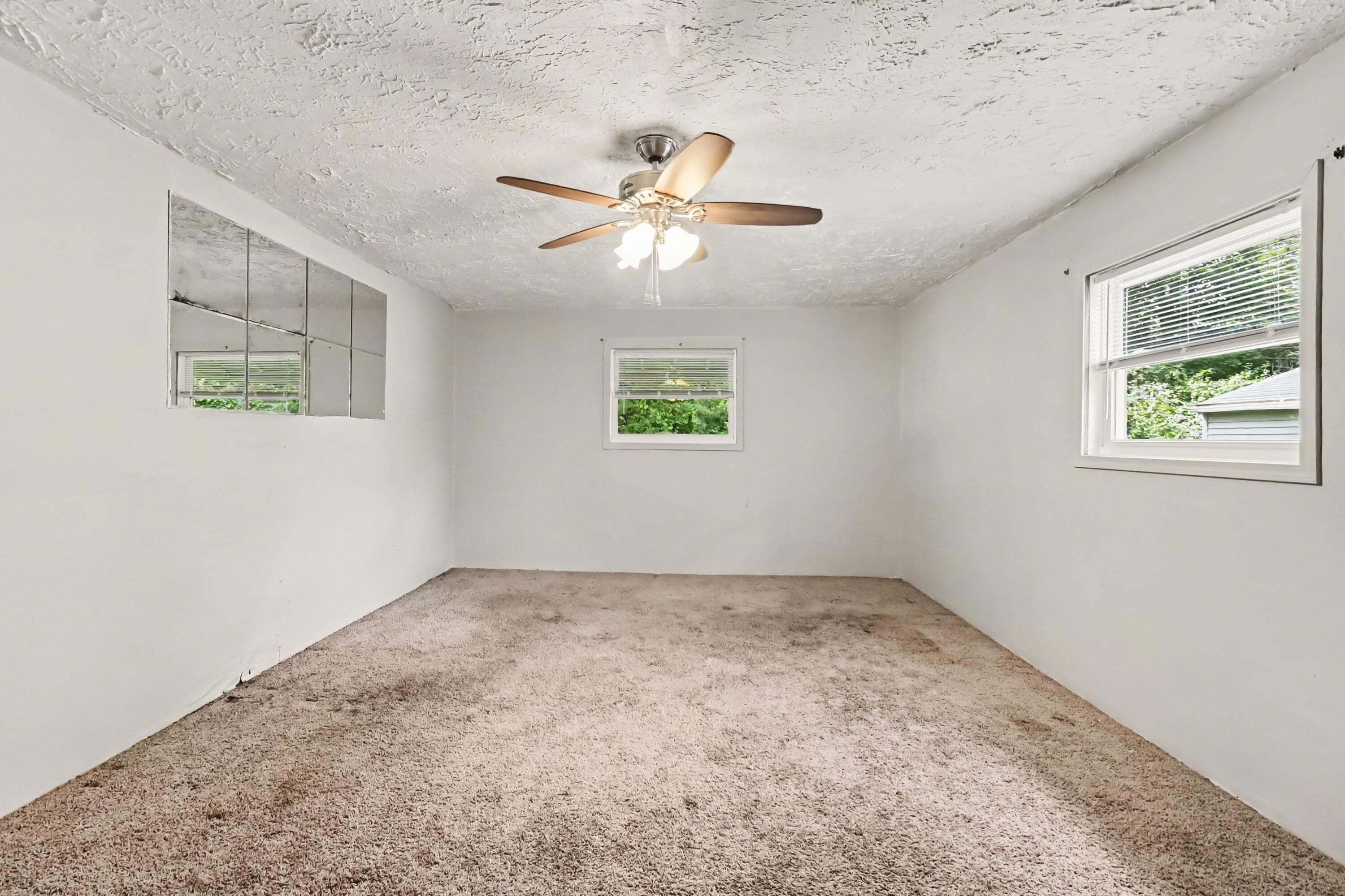 265 Amherst Street Jackson, MI 49203 - Photo 14 of 17 011_file_5162