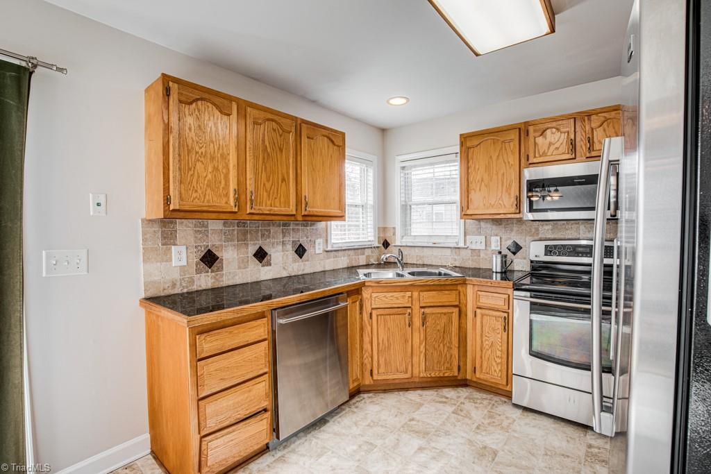 5125 Springhouse Farm Road Winston-Salem, NC 27107 - Photo 21 of 39 Gallery Image 21