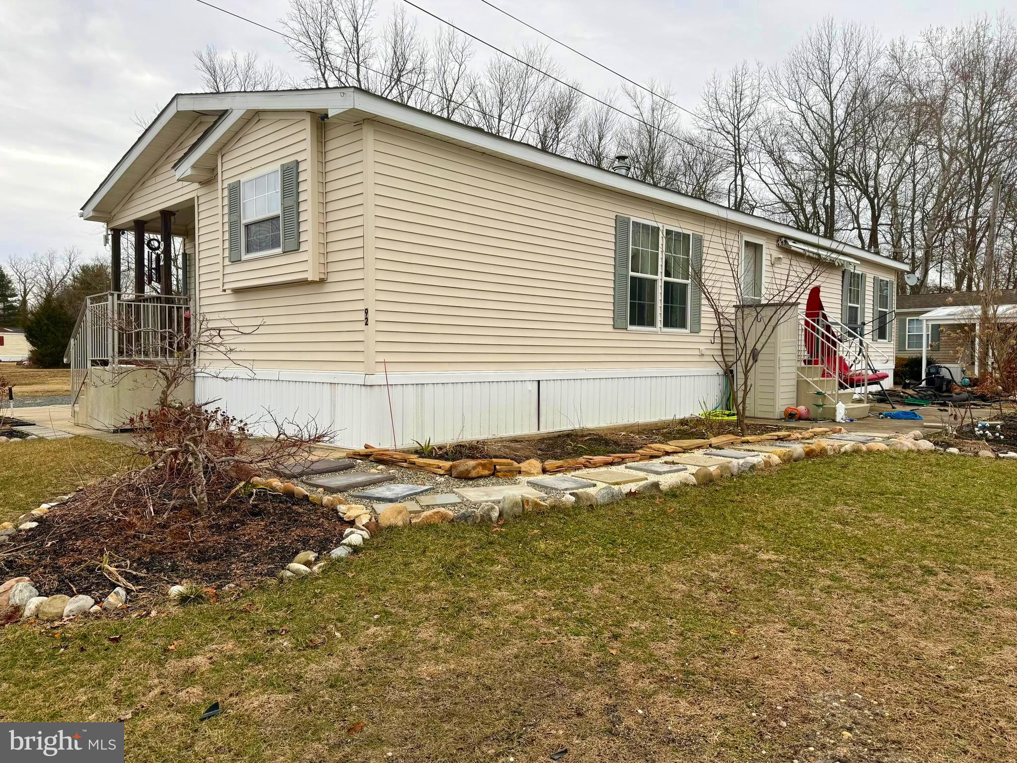 92 Arrowhead Road Shamong, NJ 08088 - Photo 5 of 22 Landscaped side yard