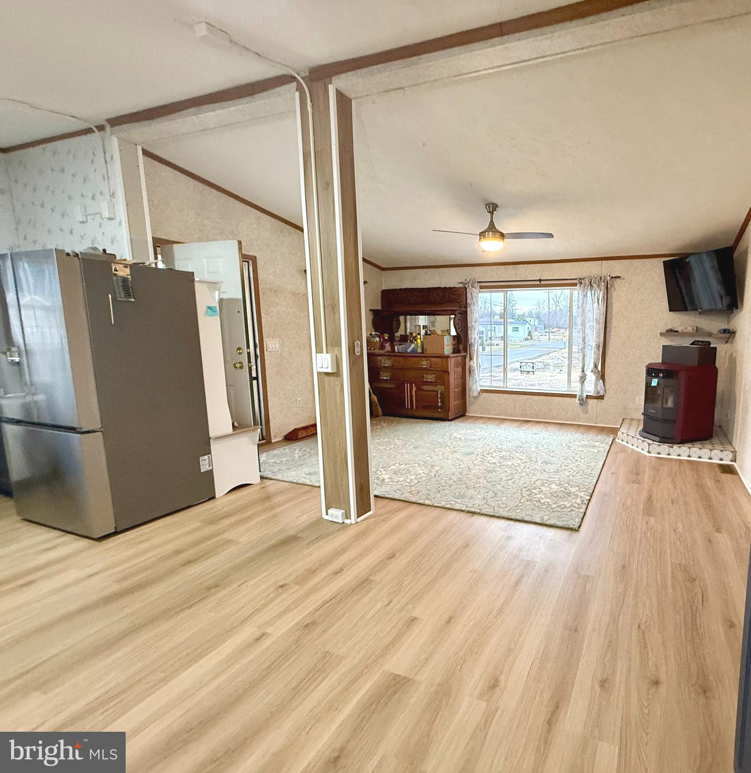 92 Arrowhead Road Shamong, NJ 08088 - Photo 9 of 22 Dining/Living Room